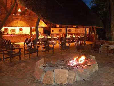 Sundowner auf Sambia-Safari in der Kafunta-Lodge Sundowner in der Kafunta-Safari-Lodge in Sambia